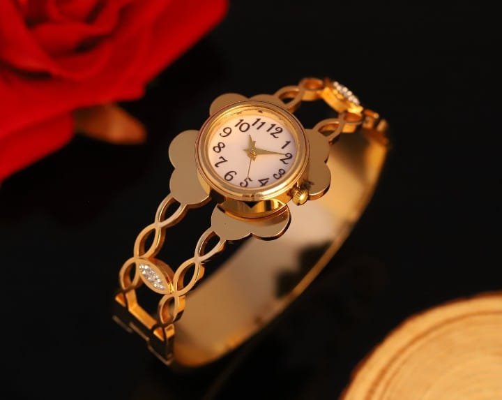 Women's Luxury Rhinestone Flower Bracelet Watch