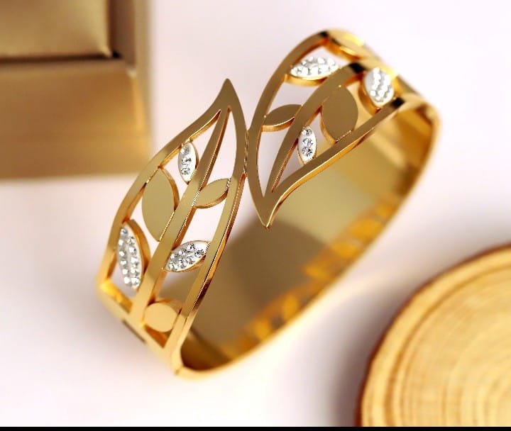 Gold-Tone Open-Cuff Leaf Motif Bangle